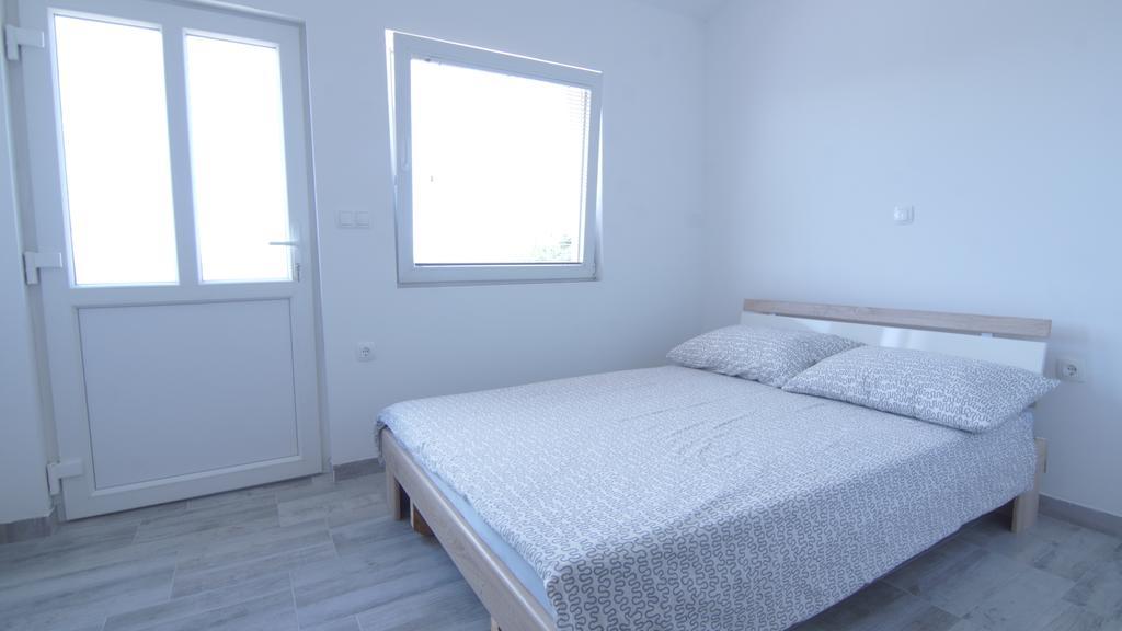 Apartments Domani Vir Kültér fotó